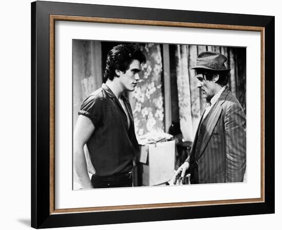 RUMBLE FISH, 1983 directed by FRANCIS FORD COPPOLA Matt Dillon and Dennis Hopper (b/w photo)-null-Framed Photo