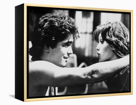 RUMBLE FISH, 1983 directed by FRANCIS FORD COPPOLA Matt Dillon and Diane Lane (b/w photo)-null-Framed Stretched Canvas