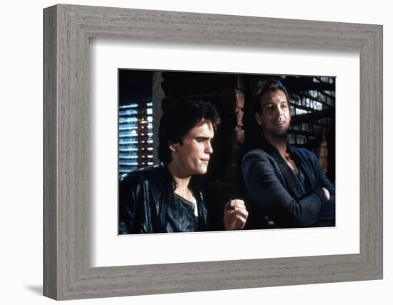 RUMBLE FISH, 1983 directed by FRANCIS FORD COPPOLA Matt Dillon and Mickey Rourke (photo)-null-Framed Photo