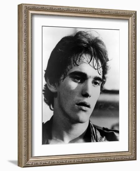 RUMBLE FISH, 1983 directed by FRANCIS FORD COPPOLA Matt Dillon (b/w photo)-null-Framed Photo