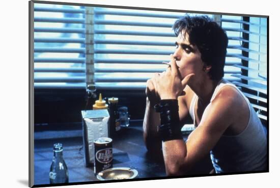 RUMBLE FISH, 1983 directed by FRANCIS FORD COPPOLA Matt Dillon (photo)-null-Mounted Photo