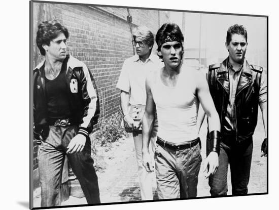 RUMBLE FISH, 1983 directed by FRANCIS FORD COPPOLA Nicolas Cage, Matt Dillon and Chris Penn (b/w ph-null-Mounted Photo