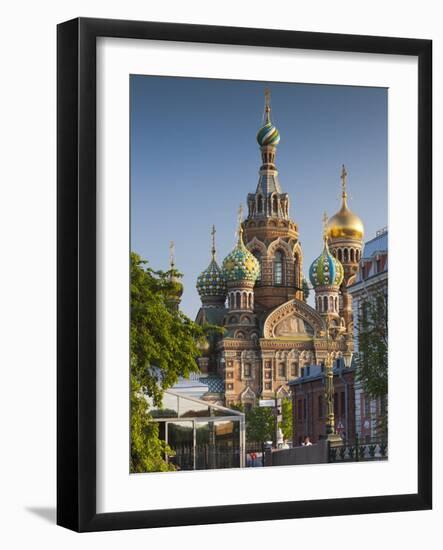 Russia, St. Petersburg, Center, Church of the Saviour of Spilled Blood on Griboedov Canal-Walter Bibikow-Framed Photographic Print