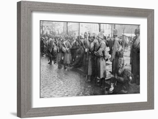 Russian Siberian Infantry Troops in Warsaw, Poland, 1914-null-Framed Giclee Print