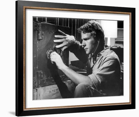 Ryan O'Neal - The Thief Who Came to Dinner-null-Framed Photo