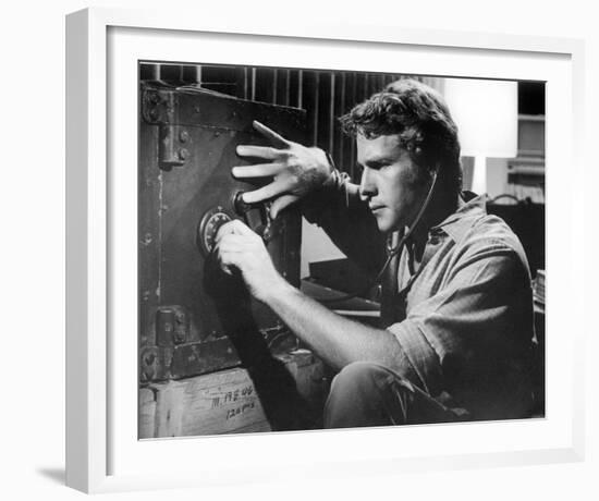 Ryan O'Neal - The Thief Who Came to Dinner-null-Framed Photo