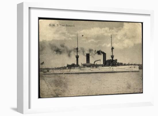 S.M.S. Fürst Bismarck, Kriegsschiff in Fahrt, Rauch-null-Framed Giclee Print