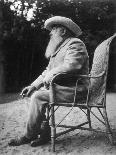 Claude Monet (1840-1926)-Sacha Guitry-Framed Photographic Print