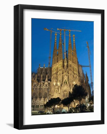 Sagrada Familia at Dusk, UNESCO World Heritage Site, Barcelona, Catalonia, Spain, Europe-Sergio Pitamitz-Framed Photographic Print