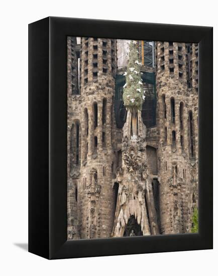 Sagrada Familia Cathedral by Gaudi, UNESCO World Heritage Site, Barcelona, Catalunya, Spain-Nico Tondini-Framed Premier Image Canvas