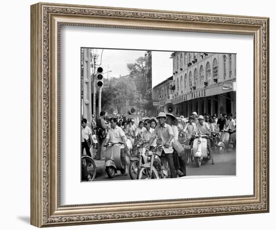 Saigon Curfew 1975-Nick Ut-Framed Photographic Print