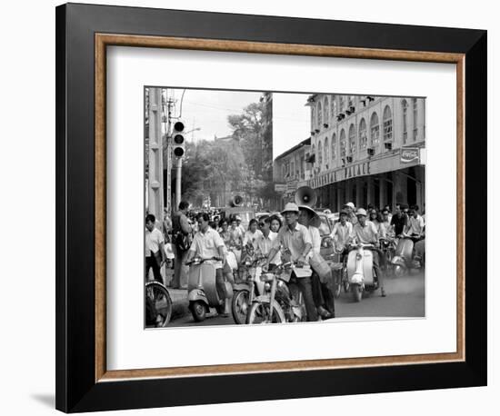 Saigon Curfew 1975-Nick Ut-Framed Photographic Print