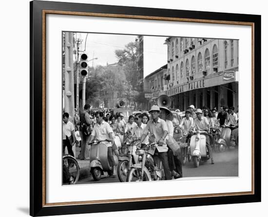 Saigon Curfew 1975-Nick Ut-Framed Photographic Print