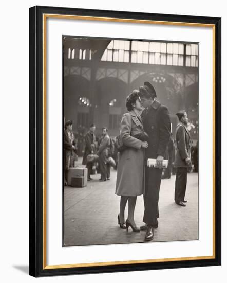 Sailor Kissing His Girlfriend Goodbye before Returning to Duty, Pennsylvania Station-Alfred Eisenstaedt-Framed Photographic Print