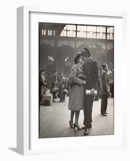 Sailor Kissing His Girlfriend Goodbye before Returning to Duty, Pennsylvania Station-Alfred Eisenstaedt-Framed Photographic Print