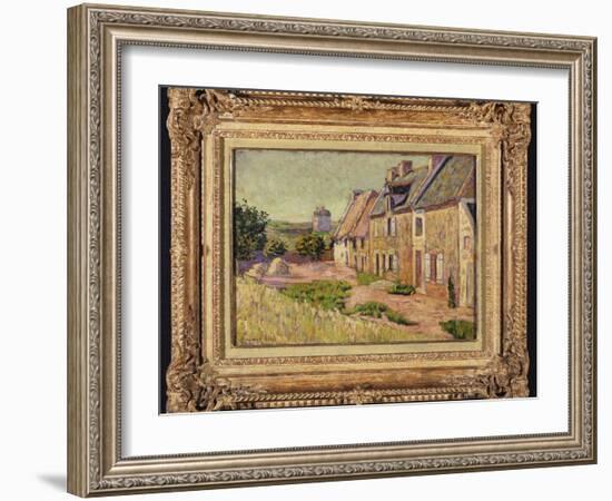 Saint-Briac, Cour a La Ville Hue, 1885-Paul Signac-Framed Giclee Print