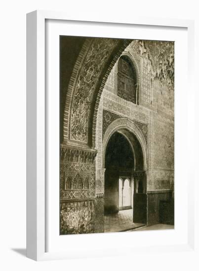 Sala de las dos Hermanas, Alhambra-Science Source-Framed Giclee Print