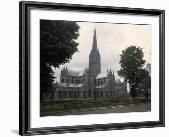 Salisbury Cathedral-David Scherman-Framed Photographic Print