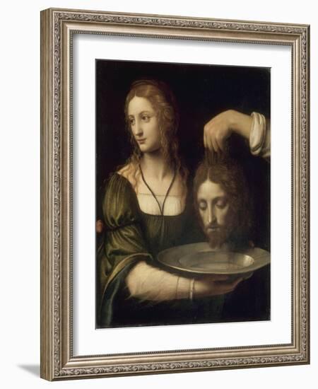 Salomé reçoit la tête de Saint Jean-Baptiste-Bernardino Luini-Framed Giclee Print