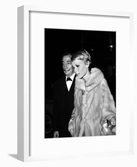 Salvador Dali and Mia Farrow at the Premiere of the Film "The Night of the Generals", Paris-null-Framed Photo