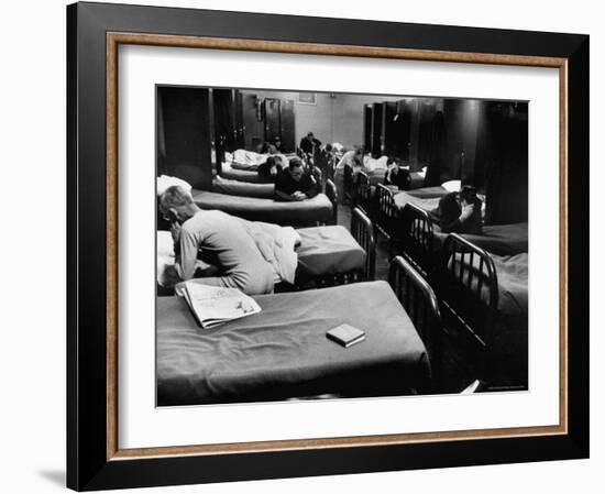 Salvation Army-Wallace Kirkland-Framed Photographic Print