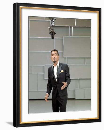 Sammy Davis Jr, 1960s-null-Framed Photo