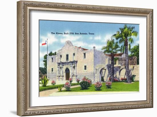 San Antonio, Texas - Exterior View of the Alamo, c.1945-Lantern Press-Framed Art Print