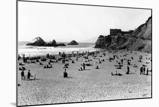 San Francisco, CA Cliff House and Beach Scene Photograph - San Francisco, CA-Lantern Press-Mounted Art Print