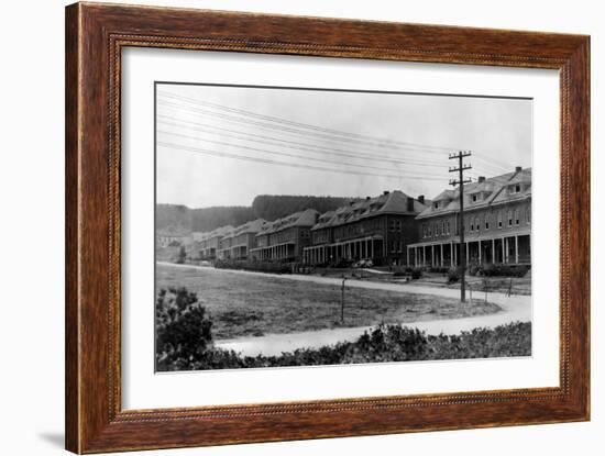 San Francisco, CA Presidio Enlisted Mens Quarters Photograph - San Francisco, CA-Lantern Press-Framed Art Print