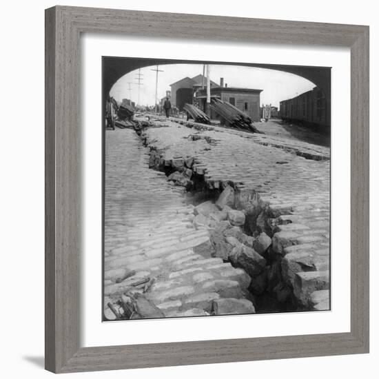 San Francisco Earthquake-null-Framed Giclee Print