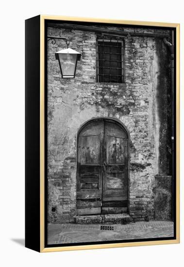 San Giminiano Door-Moises Levy-Framed Premier Image Canvas