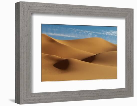 Sand dunes in the Erg Awbari. Sahara desert, Fezzan, Libya-Sergio Pitamitz-Framed Photographic Print