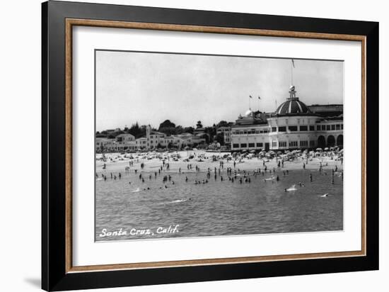 Santa Cruz, California - Crowds on the Beach Photograph-Lantern Press-Framed Art Print