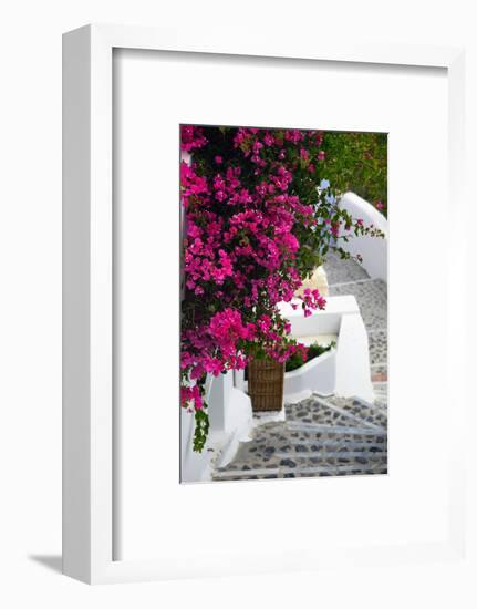 Santorini-mikdam-Framed Photographic Print