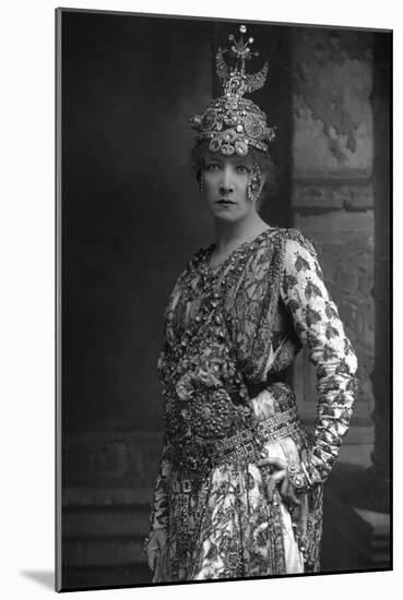 Sarah Bernhardt (1844-192), French Stage Actress, 1890-W&d Downey-Mounted Photographic Print