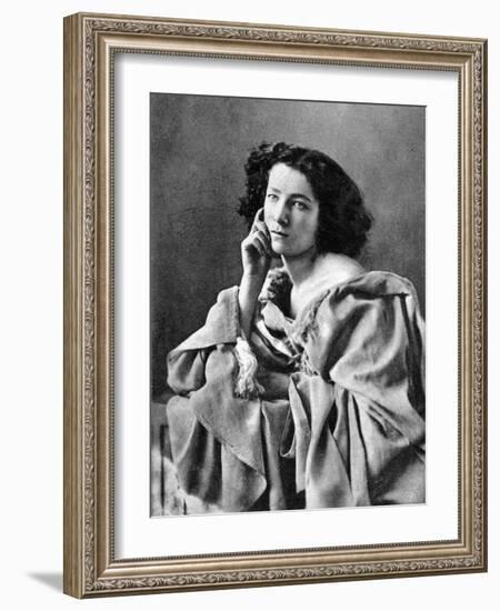 Sarah Bernhardt, French Actress, 1869-null-Framed Giclee Print