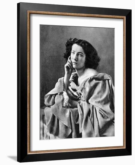 Sarah Bernhardt, French Actress, 1869-null-Framed Giclee Print