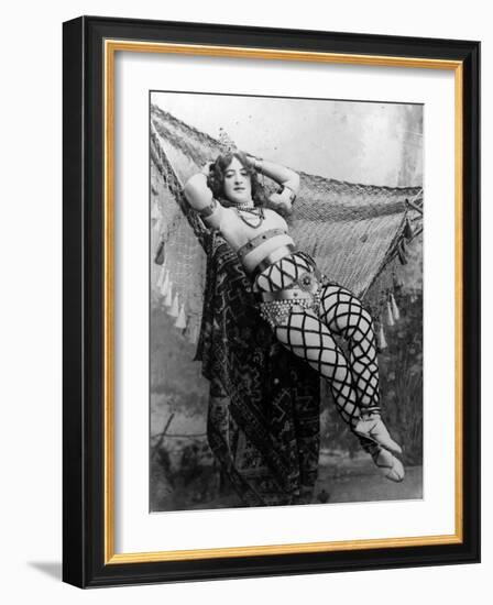 Sarah Brown Posing as Cleopatra for the Bal Des Quat'Z'Arts, 1893-null-Framed Photographic Print