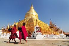 Shwezigon Paya, Bagan, Myanmar.-Sathitanont N-Laminated Photographic Print
