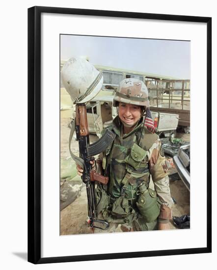 Saudi Arabia Army U.S. Troops Women Tanya Brinkley-David Longstreath-Framed Photographic Print