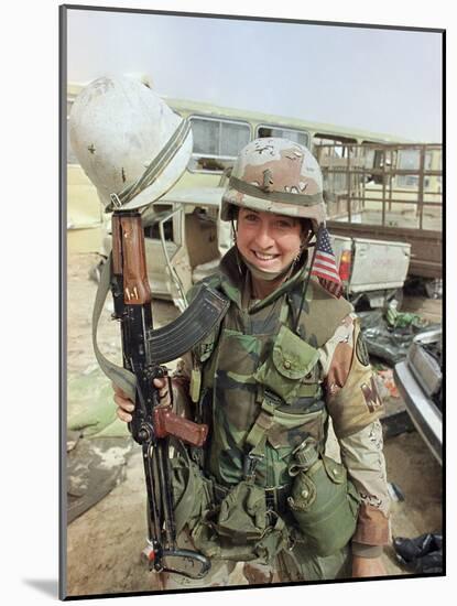Saudi Arabia Army U.S. Troops Women Tanya Brinkley-David Longstreath-Mounted Photographic Print