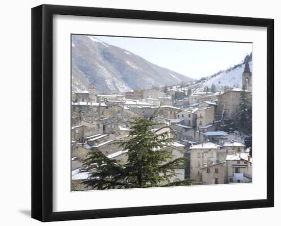 Scanno, Abruzzi, Italy, Europe-Oliviero Olivieri-Framed Photographic Print