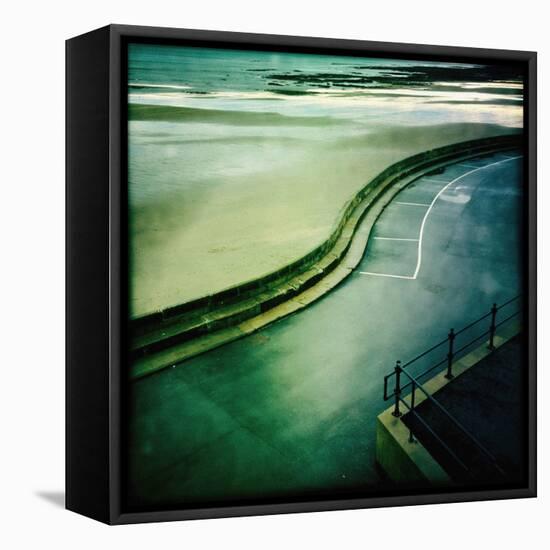 Scarborough Seafront-Craig Roberts-Framed Premier Image Canvas