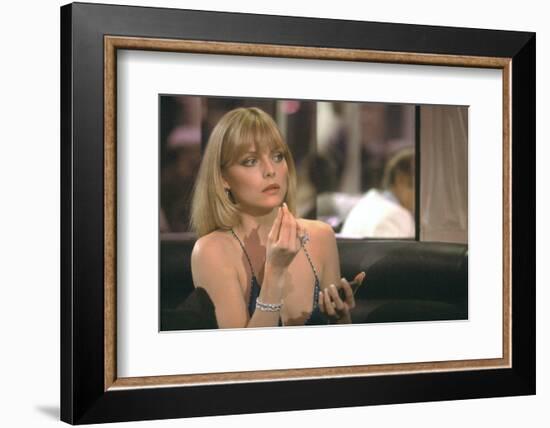 SCARFACE, 1983 directed by BRIAN by PALMA Michelle Pfeiffer (photo)-null-Framed Photo