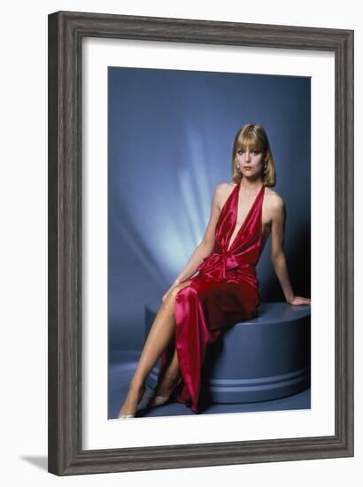 Scarface 1983 Directed by Brian De Palma Michelle Pfeiffer-null-Framed Photo