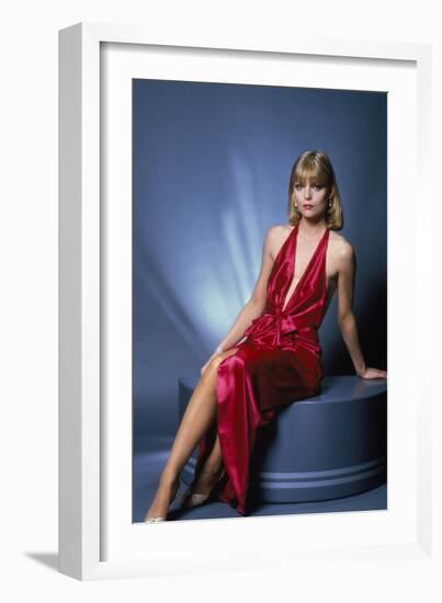 Scarface 1983 Directed by Brian De Palma Michelle Pfeiffer-null-Framed Photo