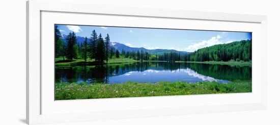 Scenic Co-null-Framed Photographic Print