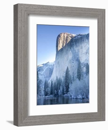 Scenic Image of El Capitan in Yosemite National Park.-Justin Bailie-Framed Photographic Print