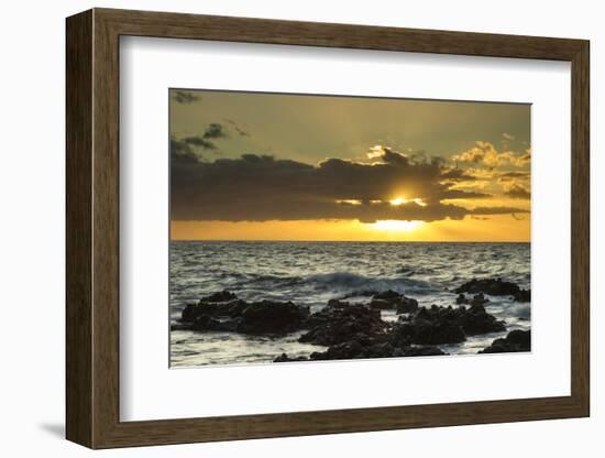 Scenic of Ocean Sunset, Kihe, Maui, Hawaii, USA-Jaynes Gallery-Framed Photographic Print