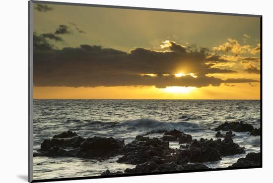 Scenic of Ocean Sunset, Kihe, Maui, Hawaii, USA-Jaynes Gallery-Mounted Photographic Print